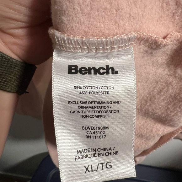 Bench pullover - Picture 2 of 3